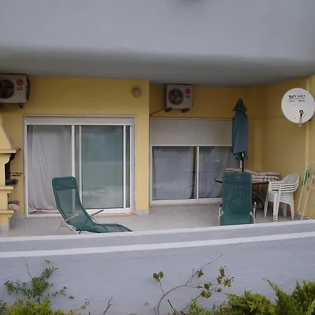 Caesar Apartment